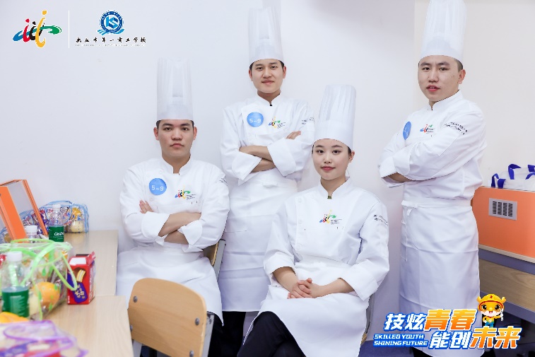 D:\微信\WeChat Files\ganxinxin\FileStorage\Temp\1da28fdbc4726a9628cf119e3464129.jpg